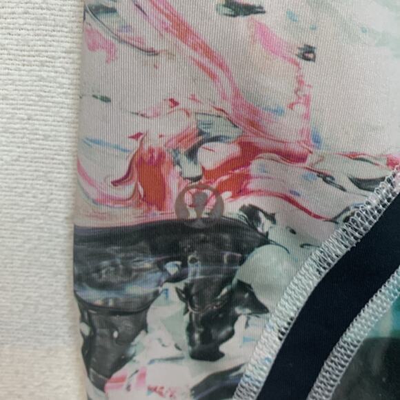 Lululemon size 8 Run inspire crop II leggings luxtreme white pink splatter mesh - Picture 9 of 13